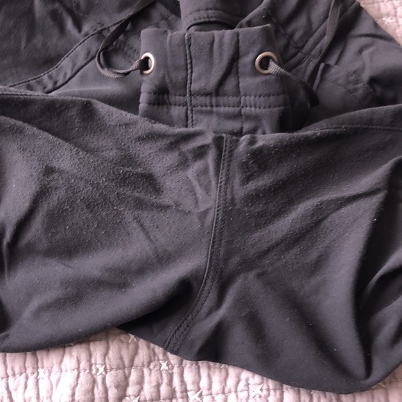 Columbia anytime outdoor shorts. - Picture 9 of 9